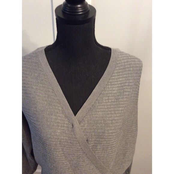 Derek Heart XL Gray Sweater Criss Cross Back V Neck Womens - Picture 4 of 4